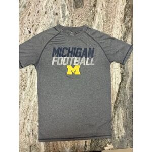 University of Michigan Men's Size Small Shirt.